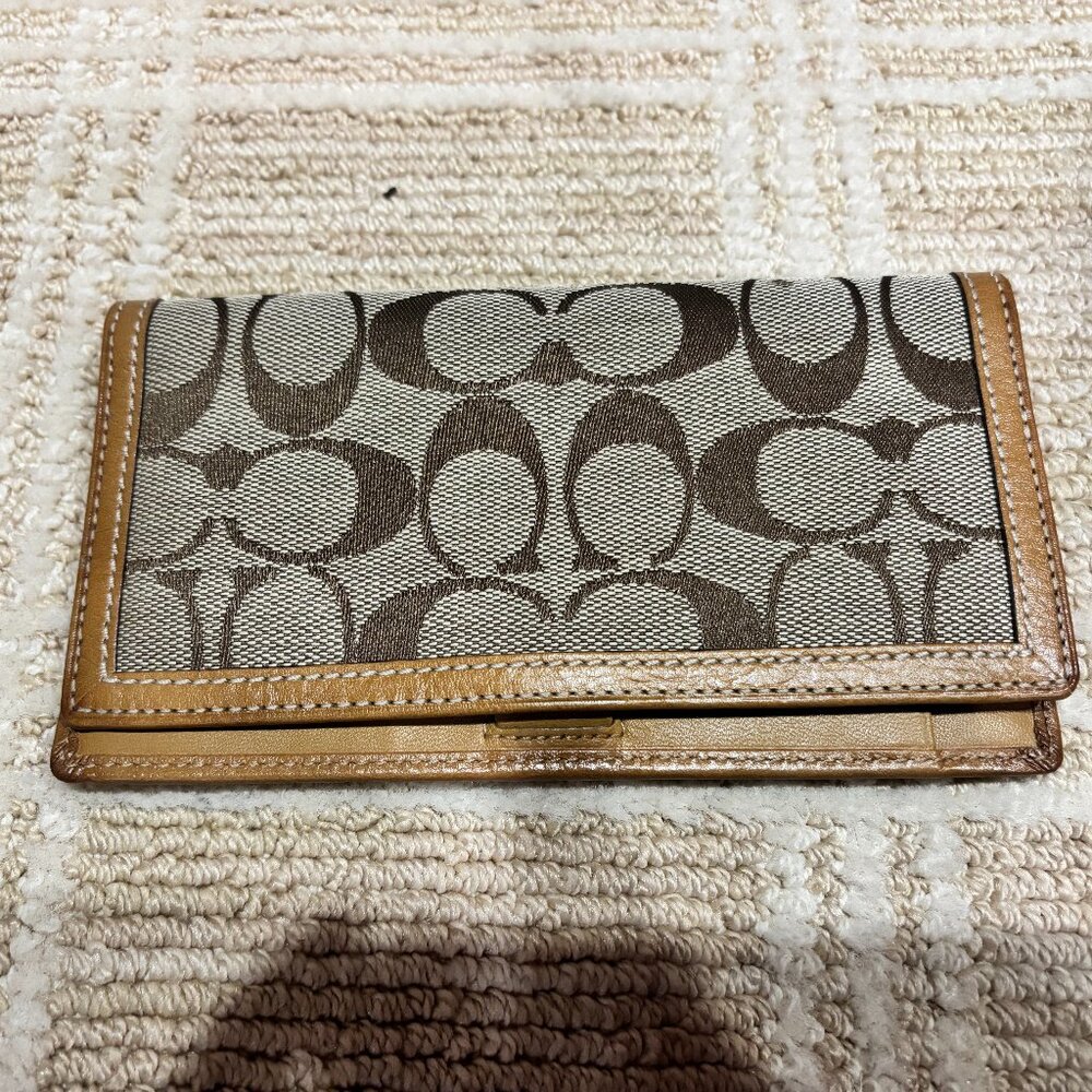 Coach Leather Checkbook Cover / Wallet in Tan Saddle Brown (Like New)
